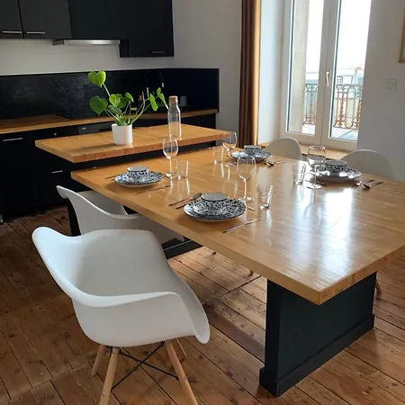 Appartement Ville Mer Apartment *
